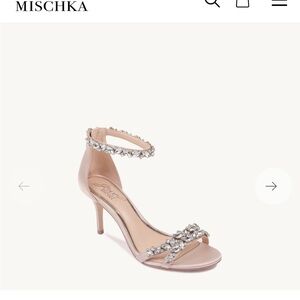 Jewel Badgley Mischka Glittering gold Champagne Sandals